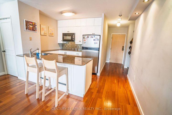 Photo 4 at 303 - 95 Lombard Street S, Yonge Corridor, Toronto