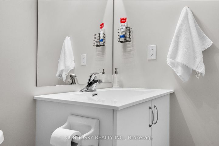 Photo 22 at 914 - 39 Annie Craig Drive, Mimico, Toronto