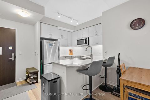 Photo 10 at 914 - 39 Annie Craig Drive, Mimico, Toronto