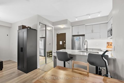 Photo 12 at 914 - 39 Annie Craig Drive, Mimico, Toronto