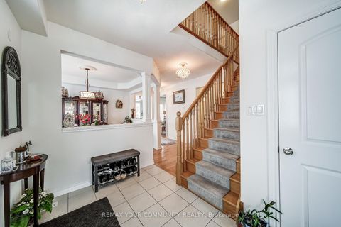 Photo 4 at 46 Bramsey Street, Sutton & Jackson's Point, Georgina