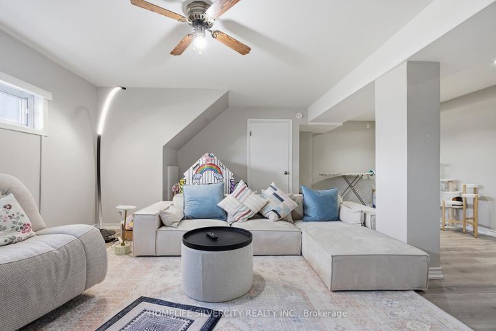 Photo 14 at 578 Trafford Crescent, WO West, Oakville