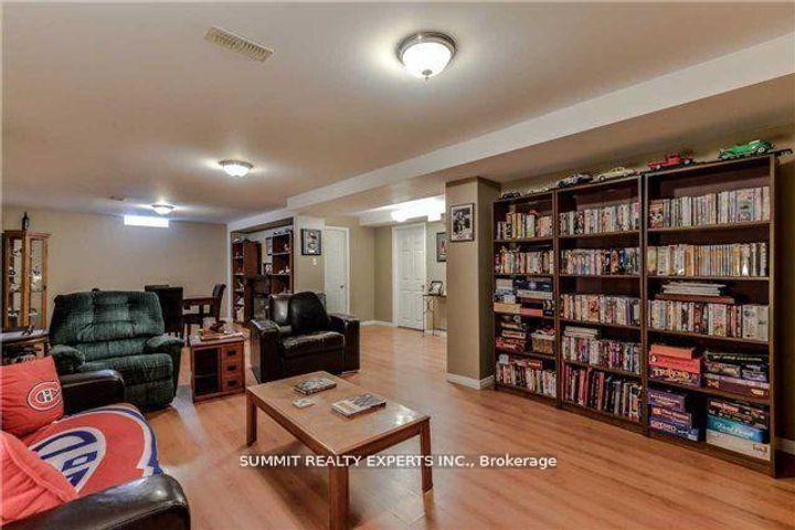 Photo 15 at 23 Bissell Drive N, Snelgrove, Brampton
