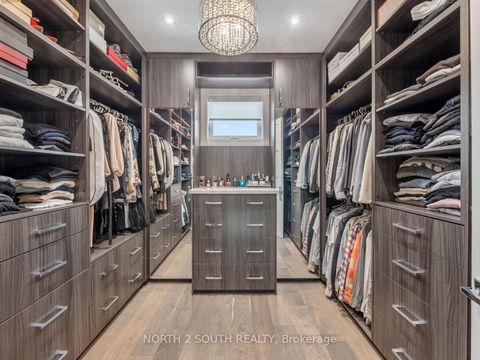 Photo 24 at 36 Kylemount Court, Patterson, Vaughan