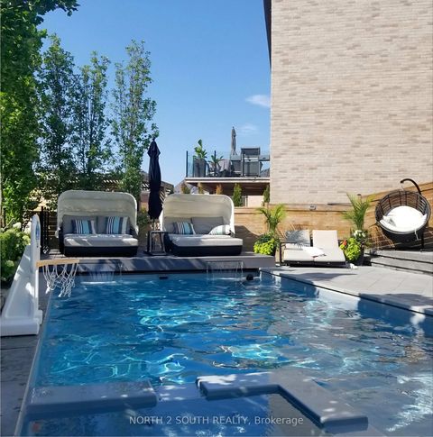 Photo 45 at 36 Kylemount Court, Patterson, Vaughan