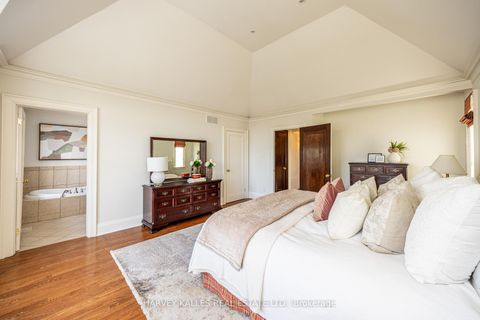 Photo 30 at 34 Tarlton Road, Forest Hill South, Toronto