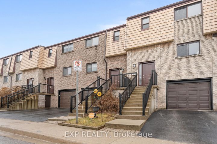 Photo 3 at 46 - 1512 Sixth Line, CP College Park, Oakville