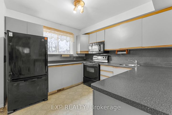 Photo 11 at 46 - 1512 Sixth Line, CP College Park, Oakville