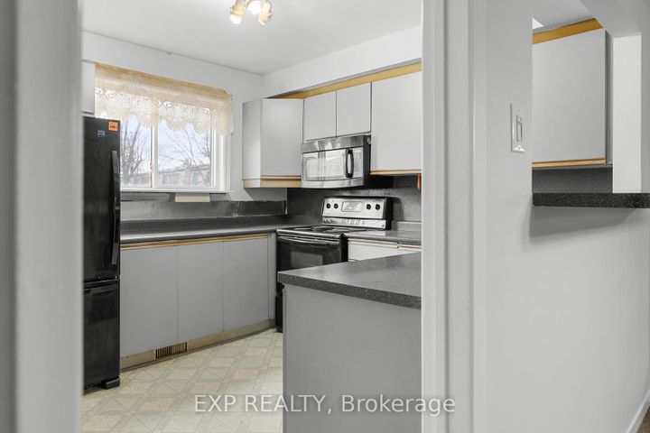 Photo 14 at 46 - 1512 Sixth Line, CP College Park, Oakville