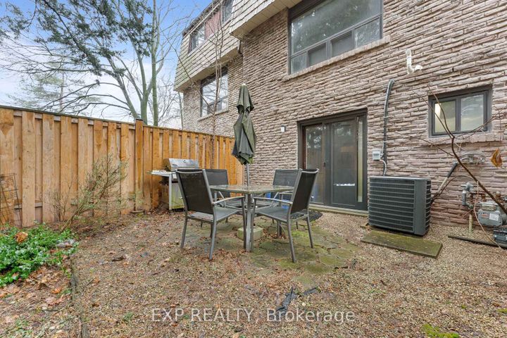 Photo 34 at 46 - 1512 Sixth Line, CP College Park, Oakville