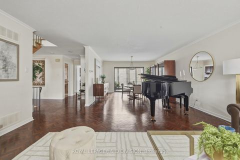 Photo 5 at 122 Cortleigh Boulevard, Lawrence Park South, Toronto