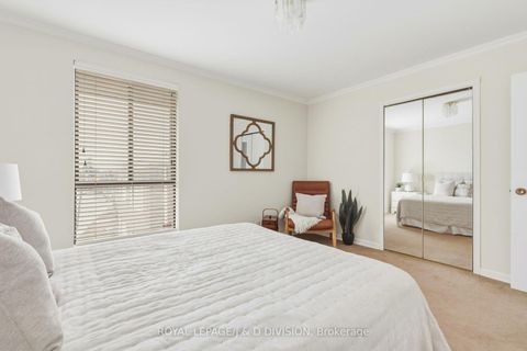 Photo 23 at 122 Cortleigh Boulevard, Lawrence Park South, Toronto