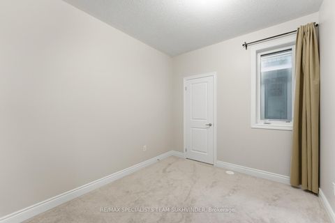 Photo 28 at 8 Tarmola Park Court, Humber Summit, Toronto