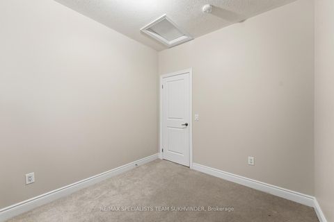 Photo 29 at 8 Tarmola Park Court, Humber Summit, Toronto