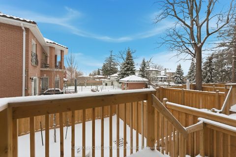 Photo 33 at 8 Tarmola Park Court, Humber Summit, Toronto