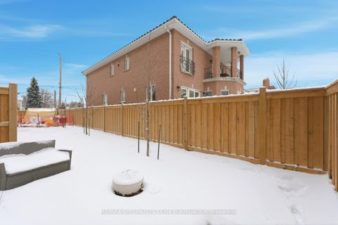 Photo 37 at 8 Tarmola Park Court, Humber Summit, Toronto