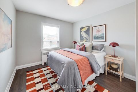 Photo 15 at 3 - 7 Warwick Avenue, Cedarvale, Toronto