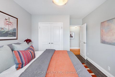 Photo 16 at 3 - 7 Warwick Avenue, Cedarvale, Toronto