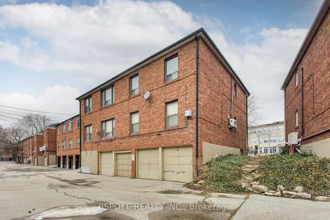 Photo 22 at 3 - 7 Warwick Avenue, Cedarvale, Toronto