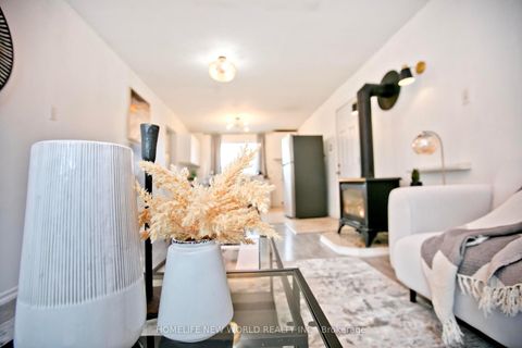 Photo 5 at 579 Lake Drive S, Keswick South, Georgina