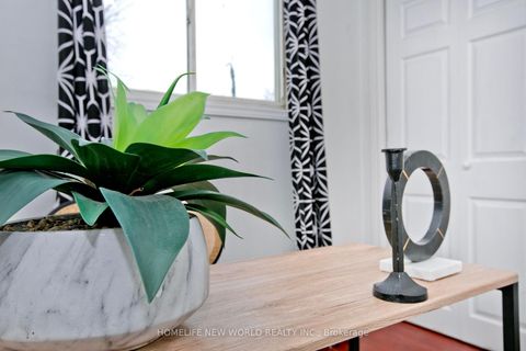 Photo 16 at 579 Lake Drive S, Keswick South, Georgina