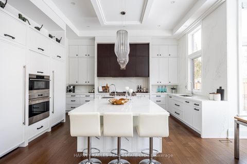 Photo 8 at 264 Cortleigh Boulevard, Lawrence Park South, Toronto