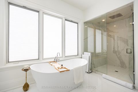 Photo 25 at 264 Cortleigh Boulevard, Lawrence Park South, Toronto