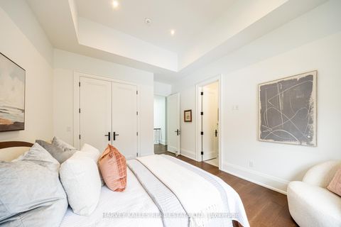 Photo 29 at 264 Cortleigh Boulevard, Lawrence Park South, Toronto