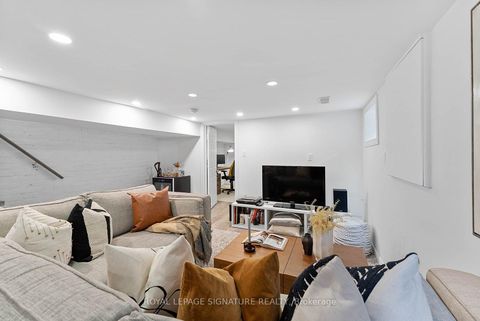 Photo 37 at 15 Yarmouth Road, Annex, Toronto