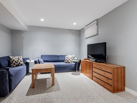 Photo 29 at 125 Kersey Crescent, North Richvale, Richmond Hill