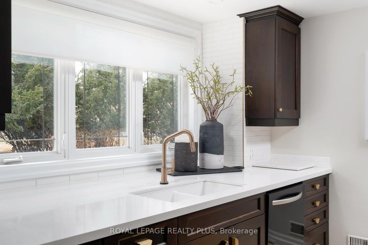 Photo 15 at 2184 Guthrie Lane, Lakeview, Mississauga