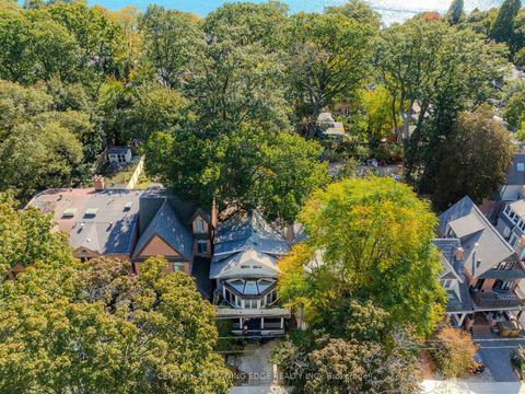 Photo 2 at 9 Balmy Avenue, The Beaches, Toronto