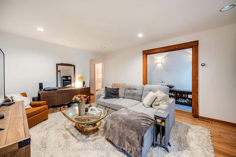 Photo 12 at 9 Balmy Avenue, The Beaches, Toronto