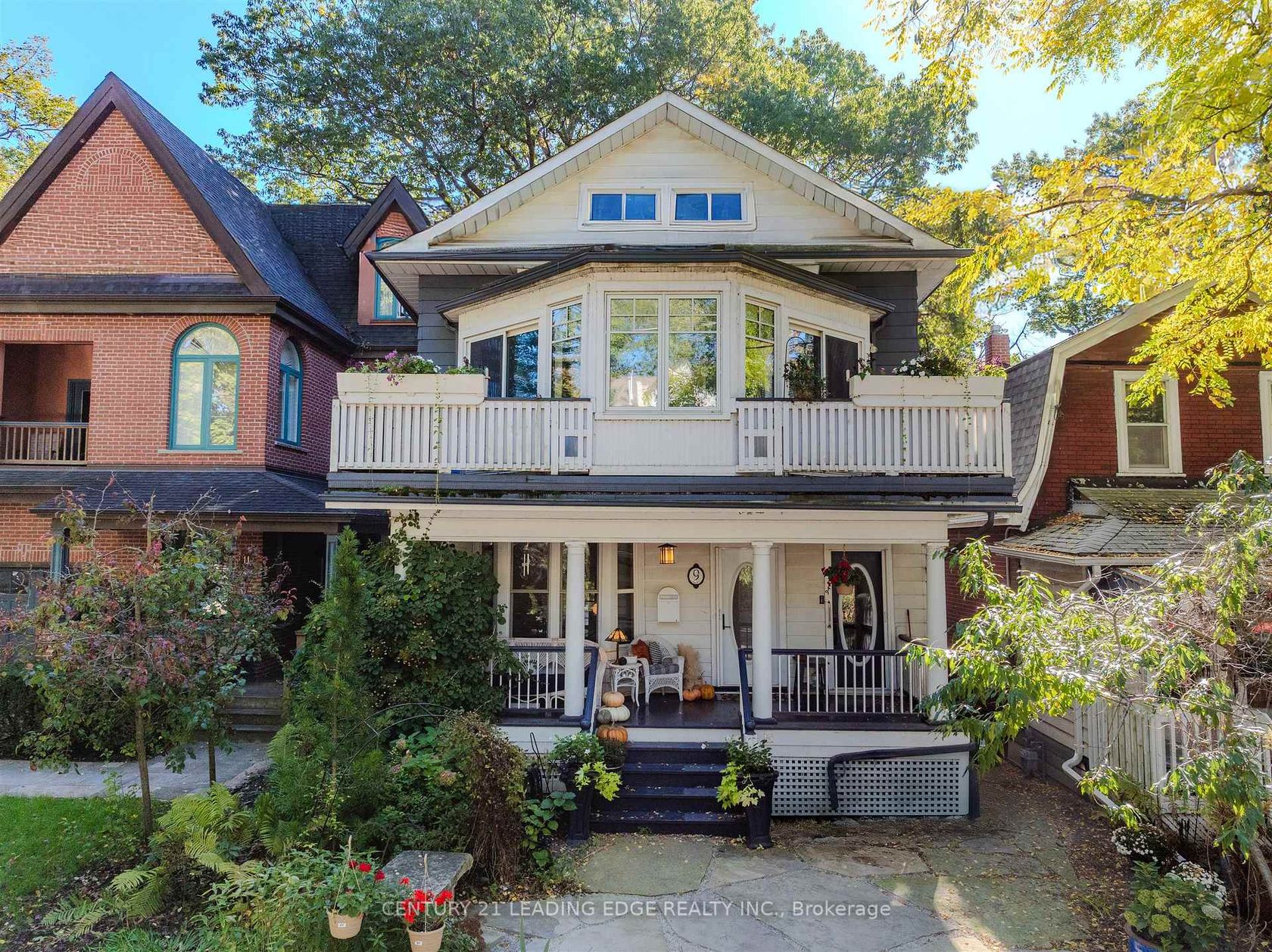 9 Balmy Avenue, The Beaches, Toronto 
