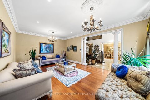 Photo 4 at 16 DEW DROP Court, Rural Vaughan, Vaughan