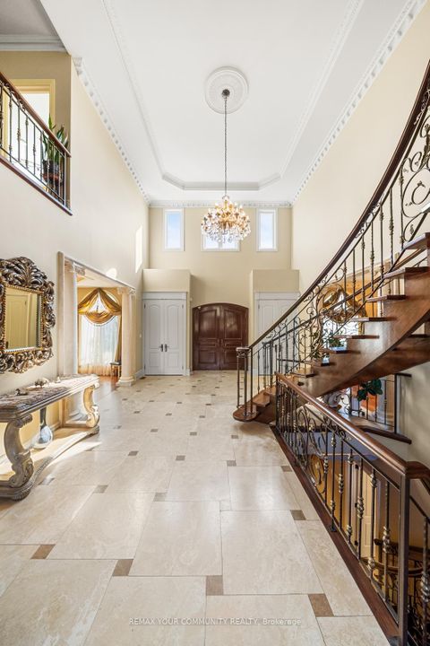 Photo 8 at 16 DEW DROP Court, Rural Vaughan, Vaughan