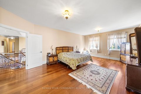 Photo 14 at 16 DEW DROP Court, Rural Vaughan, Vaughan
