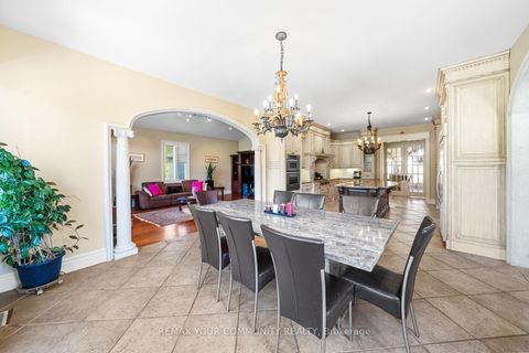 Photo 17 at 16 DEW DROP Court, Rural Vaughan, Vaughan