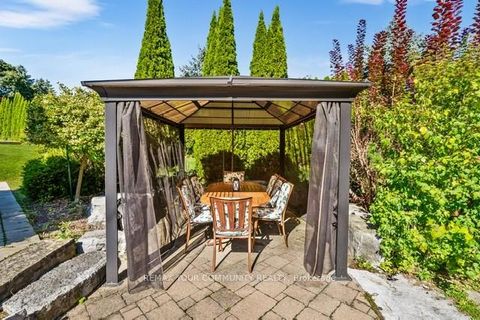 Photo 24 at 16 DEW DROP Court, Rural Vaughan, Vaughan