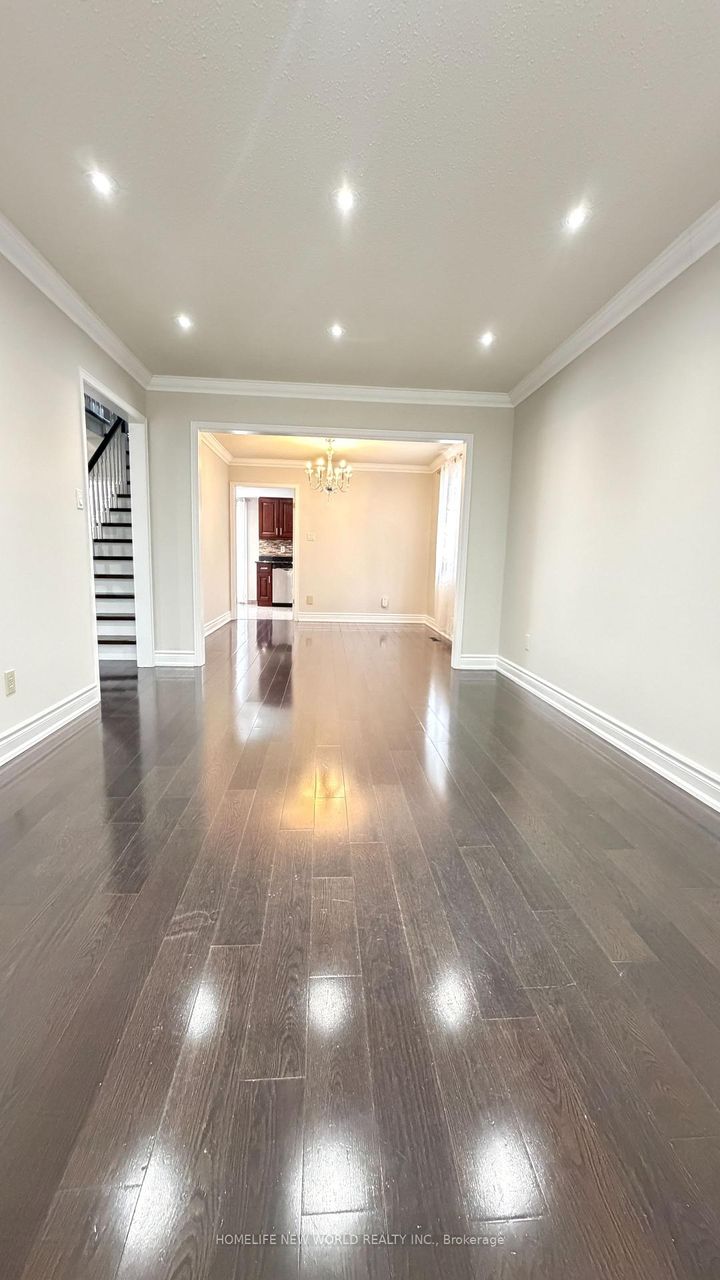 Photo 1 at 149 Huntington Park Drive, Thornlea, Markham