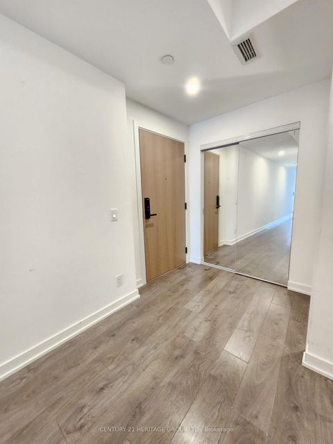 Photo 7 at 619 - 5 Defries Street, Regent Park, Toronto