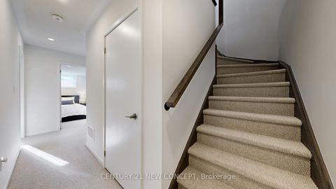 Photo 15 at TH 284 - 140 Honeycrisp Crescent, Vaughan Corporate Centre, Vaughan