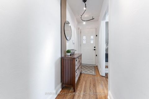 Photo 4 at 745 Glengrove Avenue W, Glen Park, Toronto