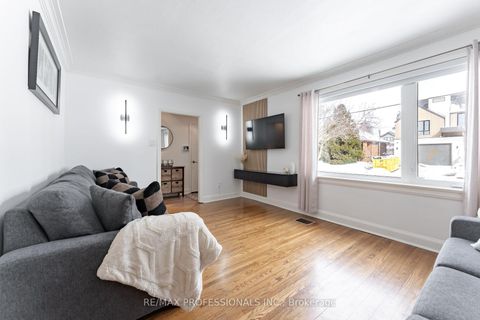 Photo 7 at 745 Glengrove Avenue W, Glen Park, Toronto