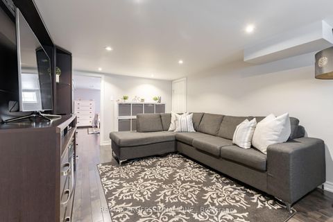 Photo 18 at 745 Glengrove Avenue W, Glen Park, Toronto