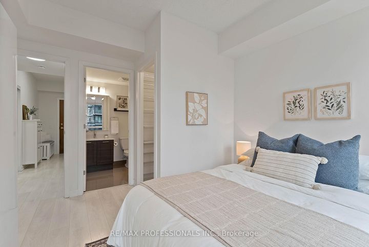 Photo 22 at 611 - 2200 Lakeshore Boulevard W, Mimico, Toronto