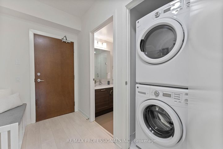 Photo 31 at 611 - 2200 Lakeshore Boulevard W, Mimico, Toronto