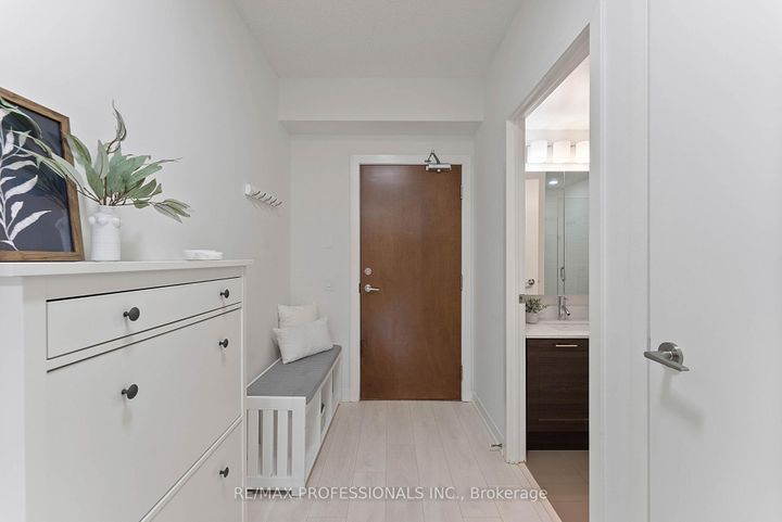 Photo 32 at 611 - 2200 Lakeshore Boulevard W, Mimico, Toronto