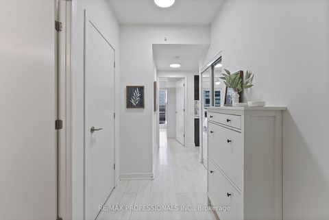 Photo 2 at 611 - 2200 Lakeshore Boulevard W, Mimico, Toronto
