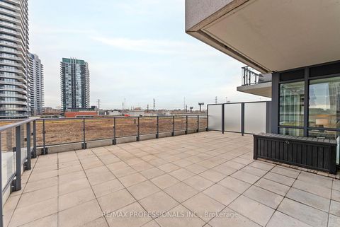 Photo 33 at 611 - 2200 Lakeshore Boulevard W, Mimico, Toronto